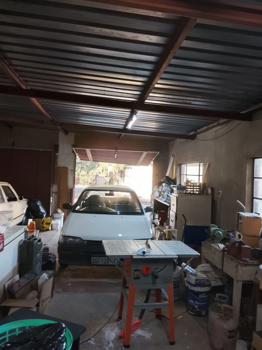 4 Bedroom Property for Sale in Brandwag Free State